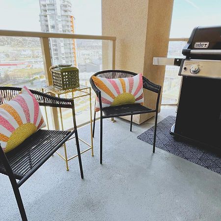 Appartement Downtown Waterfront Kelowna Oasis Newly Renovated 2Bed 2Bath Extérieur photo